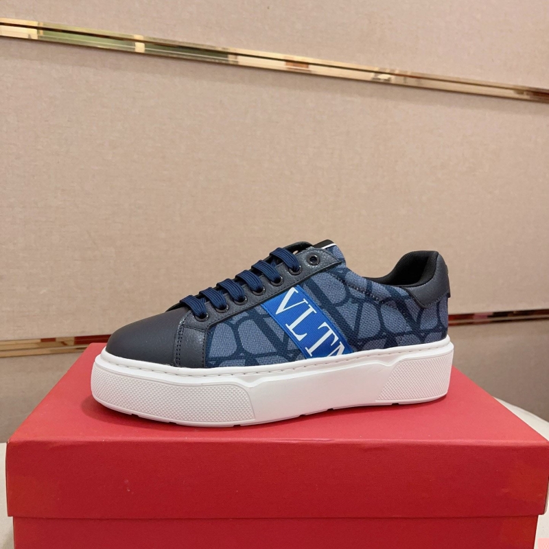 Valentino Sneakers